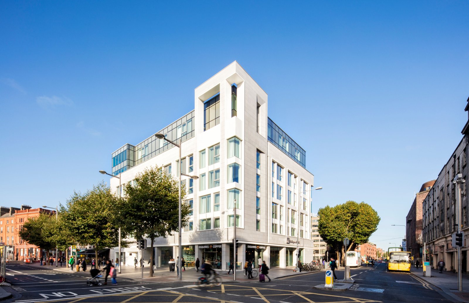 Holiday Inn Express Dublin City Centre exterior on O’Connell Street